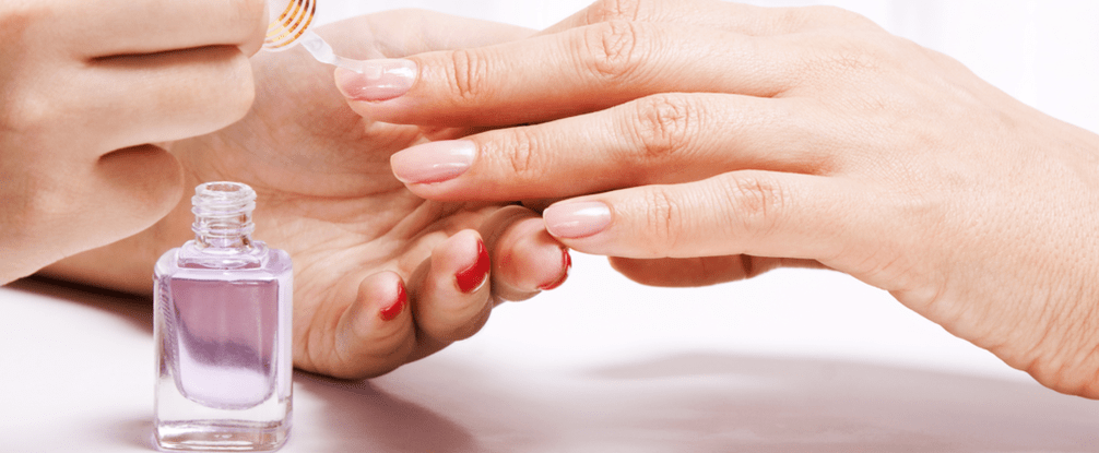 Treatment of fungus with nail polish